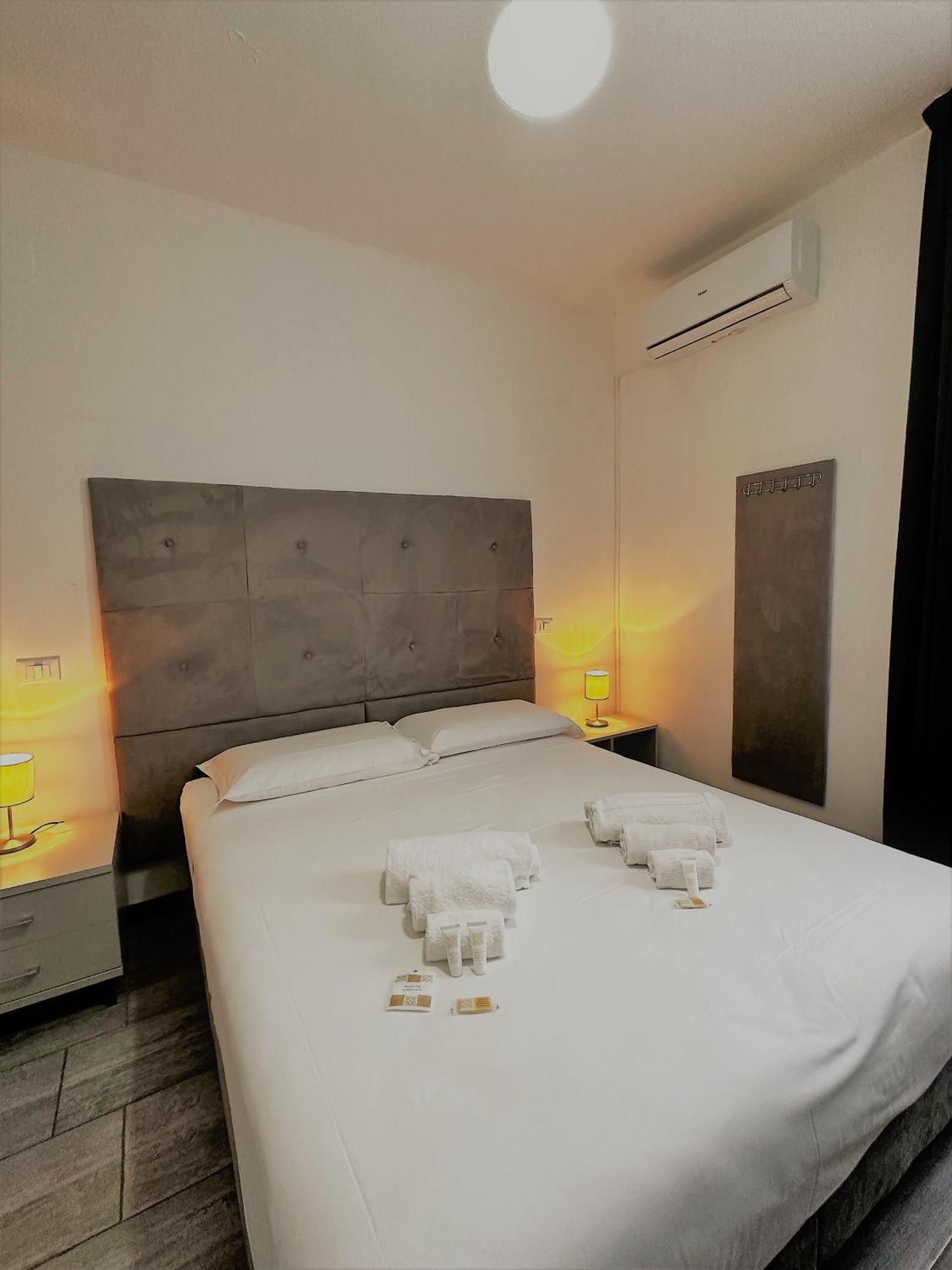 Hotel The Flash - Venturina Terme Ngoại thất bức ảnh