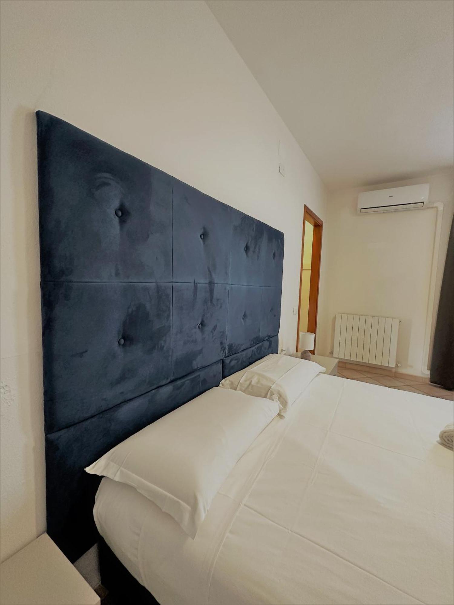Hotel The Flash - Venturina Terme Ngoại thất bức ảnh