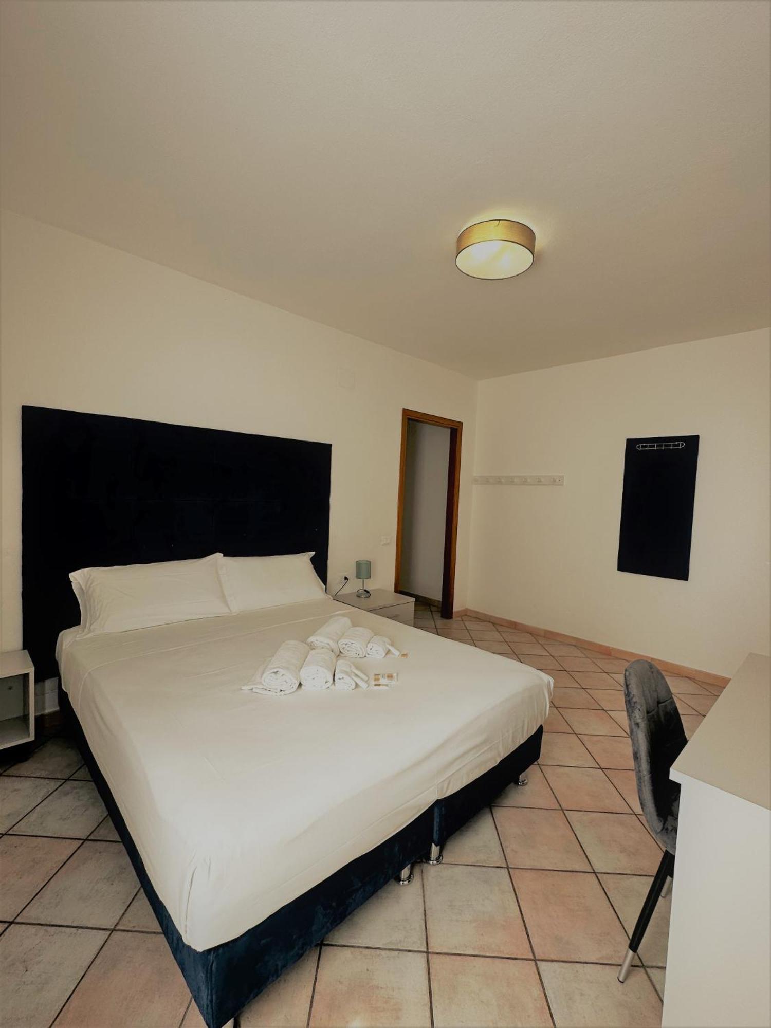 Hotel The Flash - Venturina Terme Ngoại thất bức ảnh