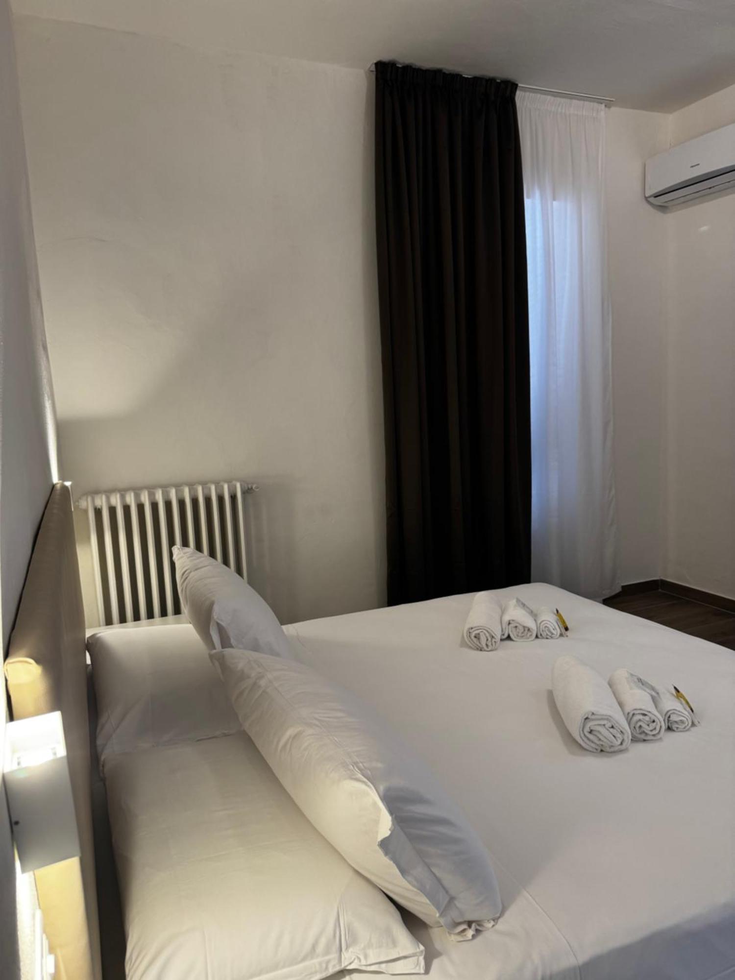 Hotel The Flash - Venturina Terme Phòng bức ảnh