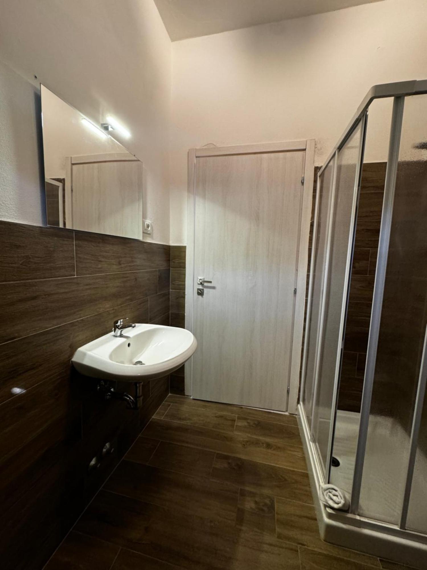 Hotel The Flash - Venturina Terme Phòng bức ảnh